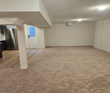 1,300-sqft Studio, 1-Bath + 2 Parking/AC/Private Laundry Inc - Photo 1