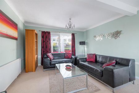 3 bedroom semi-detached house to rent - Photo 3