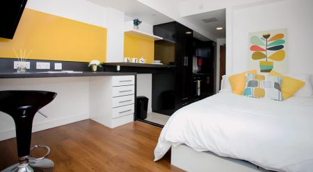 Platinum Plus Studio - Photo 2