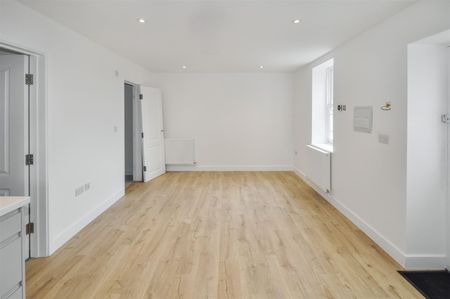Waterside House, Queensway, Leamington Spa - Photo 5