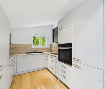 Modern wohnen im Grünen – stilvolle 4.5-Zimmer-Wohnung mit Terrasse... - Photo 2