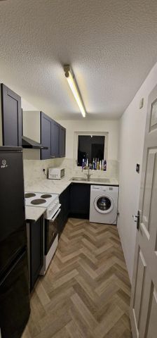 3 bedroom flat to rent - Photo 5