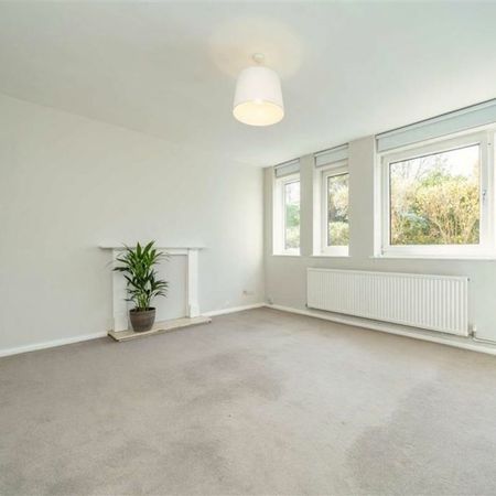 Church Grove, KT1, London - Photo 3