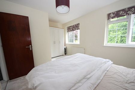 Langley Park Road - Sutton - Photo 5