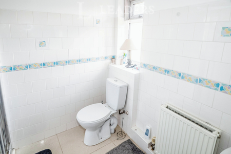 5 bedroom semi detached to rent East Dene, CV32 - Photo 2