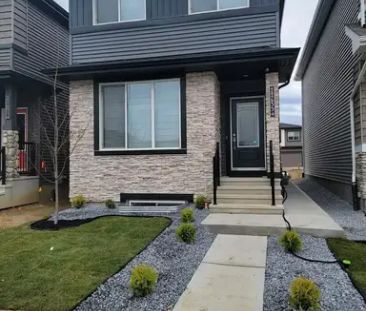 Gorgeous new house in Rosenthal - Edmonton West, great for family |... - Photo 1