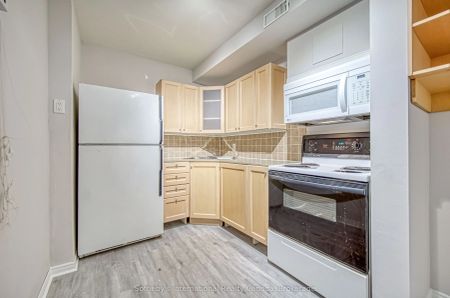 35 Bellhaven Road #Lower - Photo 2