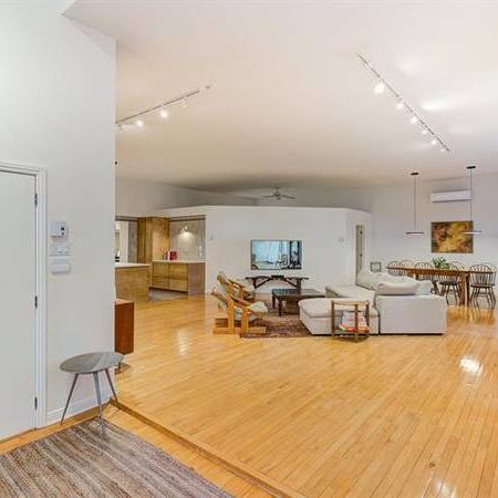 1Bdrm unique open-concept loft - Photo 4