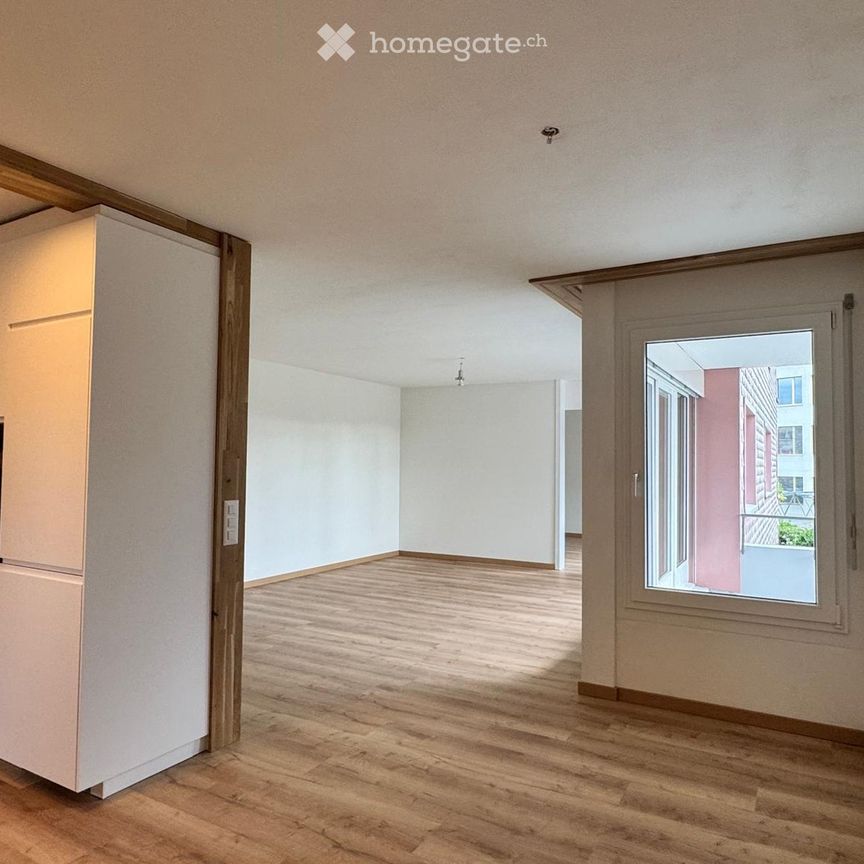 Komplettsanierte 4.5-Zimmerwohnung in Regensdorf - Photo 1