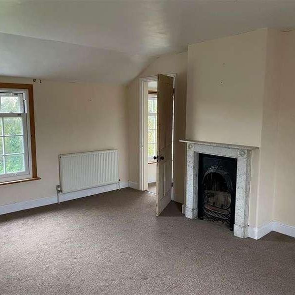 Wacton, NR15 - Photo 1