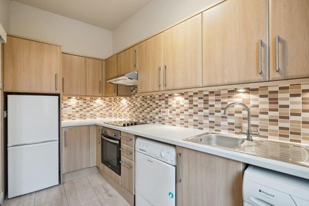 1 bedroom flat to rent - Photo 4