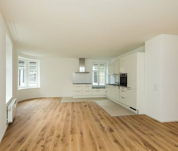 Charmante 3.5-Zimmer-Altbauwohnung in Rorschach – direkt am See - Photo 1