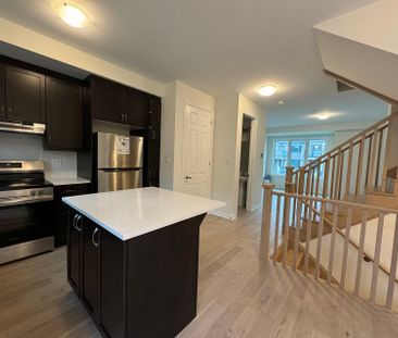 For Lease - 109 Thomas Frisby Jr Crescent, Markham, Ontario - Photo 4