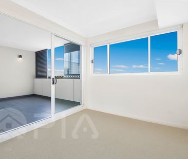 Nearly new modern 2-bedroom apartment now for lease - Photo 3