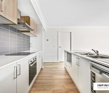 “NEWLY BUILT DREAM FAMILY HOME!” - Photo 5