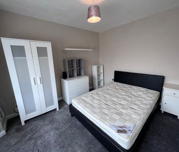 Hazelwood Avenue, Osbaldwick - P1885 - Photo 4