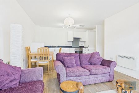 2 bedroom apartment to rent - Photo 3