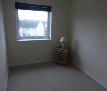 Celsus Grove, Swindon - Photo 1