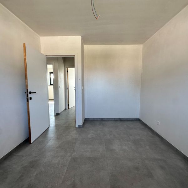 RUSTIG GELEGEN ENERGIE ZUINIGE NIEUWBOUW WONING (3 slpka) - Photo 1