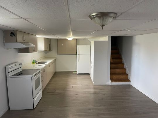 For Lease - 144 Wellington Street, Welland, Ontario - Photo 1