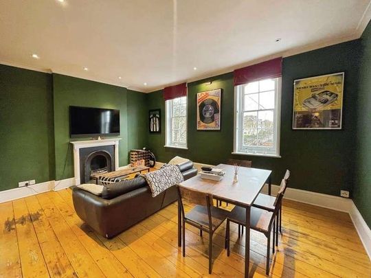 Alma Road, Windsor, SL4 - Photo 1