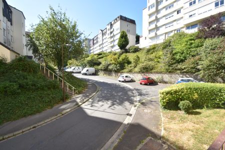 Location Appartement 3 pièces 57m² ST LO 50000 - Photo 5