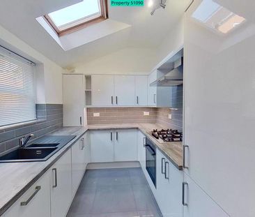 6 bedroom end of terrace house to rent - Photo 1