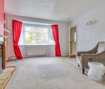 Queens Drive, Old Walcot, SN3 - Photo 1