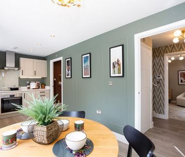 3 bedroom end of terrace house to rent - Photo 4