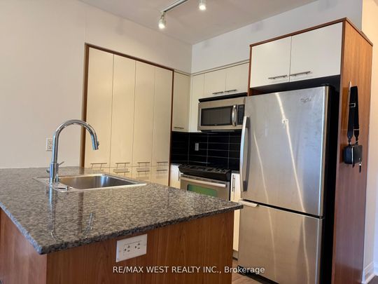 For Lease - 1 Valhalla Inn Road Unit# 311, Toronto, Ontario - Photo 1