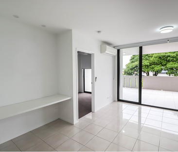 Unit 4, 38 Lawley Street, Kedron, QLD - Photo 5