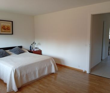 Lumineuse villa mitoyenne de 5.5p avec jardin - Photo 3