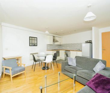 2 bedroom apartment to rent - Photo 4