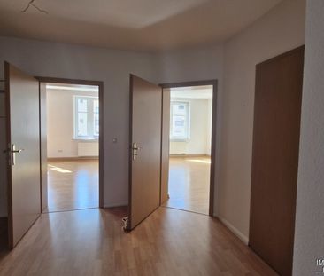 3-Zi.-Wohnung mit Balkon im 1.Obergeschoss und schöner Wohnlage zu ... - Photo 2