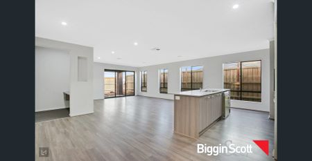Quality Family Home In Placid Community. - Photo 3