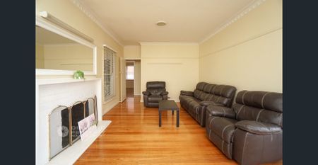 Spacious Family Home in Prime Burwood East Location - Photo 5