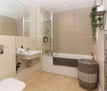 Oakgrove - Outstanding Bed Penthouse Apartment, MK10 - Photo 6