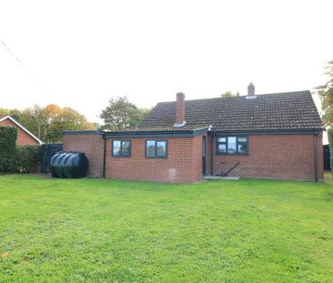 3 bedroom bungalow to rent - Photo 2