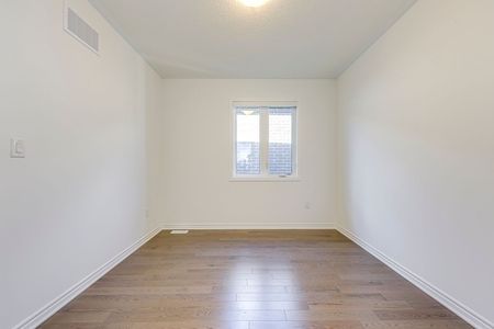 For Lease - 1508 Rothbury Crescent, Milton, Ontario - Photo 2