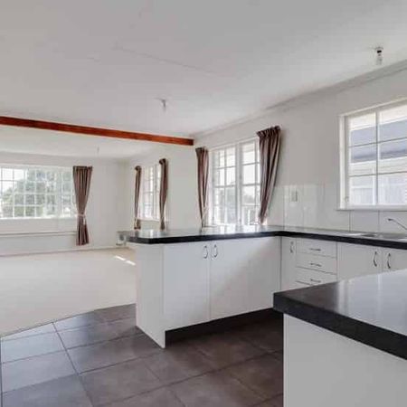 Milson - 4 bedrooms - Photo 3