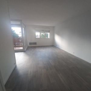 Location Duplex/Triplex à VILLENEUVE DE MARC - Photo 3