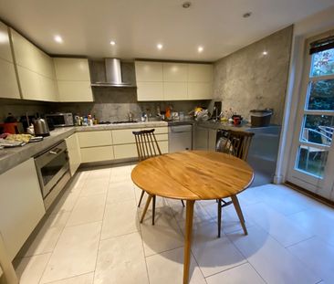 Room in a Shared House, Princes Court, SE16 - Photo 2