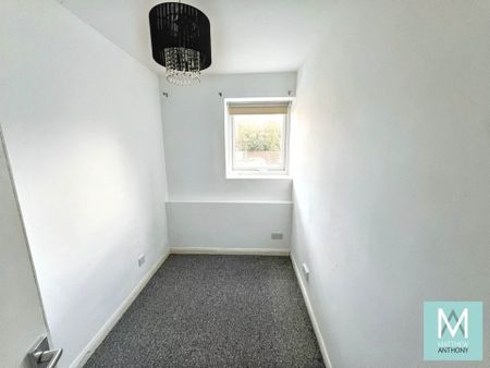 Manor Lea, Boundary Road - Photo 2