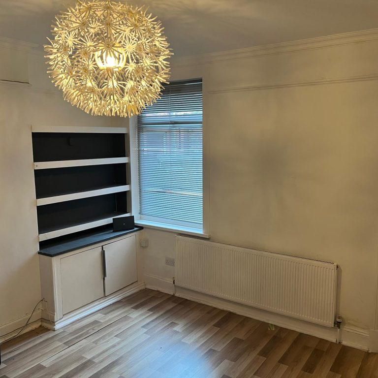 4 bedroom terraced house to rent - Photo 1