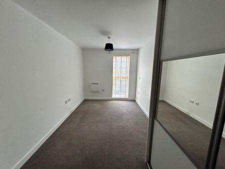 2 bedroom apartment to rent - Photo 2