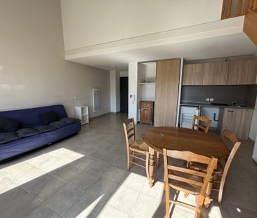 Location Appartement 2 pièces 55m² NIMES 30900 - Photo 2