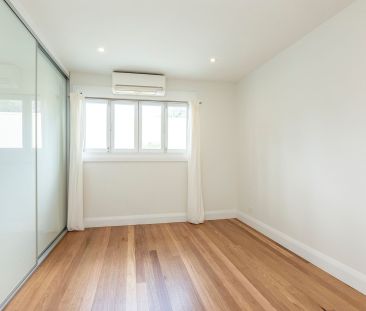 Charming Two Bedroom Home - Photo 5