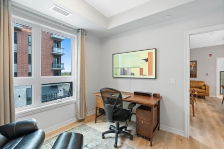 For Lease - 1350 HEMLOCK Street Unit# 219, Manor Park - Cardinal Glen and Area, Ontario - Photo 5