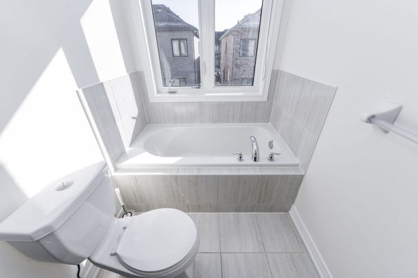 For Lease - 121 Adventura Road, Brampton, Ontario - Photo 1