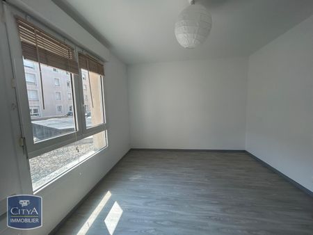 Location Appartement 4 pièces 112m² CHATEAUROUX 36000 - Photo 5